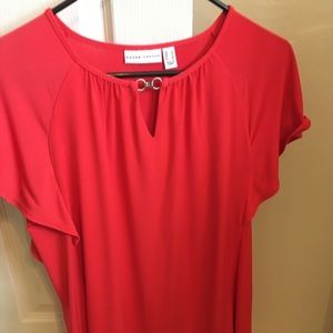 Short flutter sleeve top.